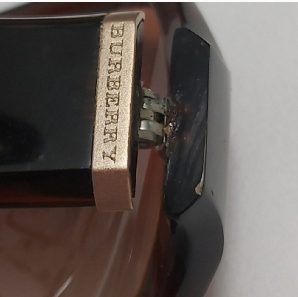 Burberry Sunglasses - Picture 8 of 10